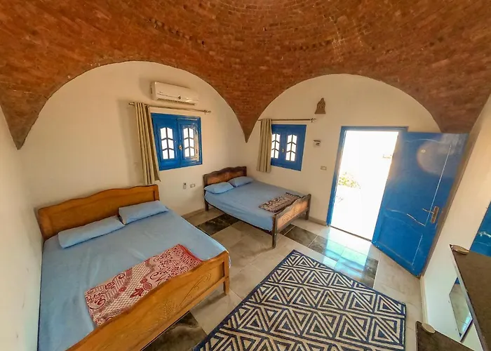 Aladdin Camp Lodge *