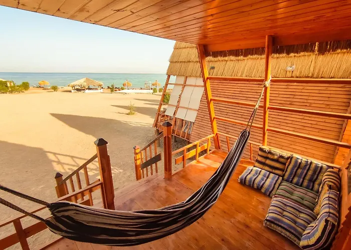 Aladdin Camp Lodge *